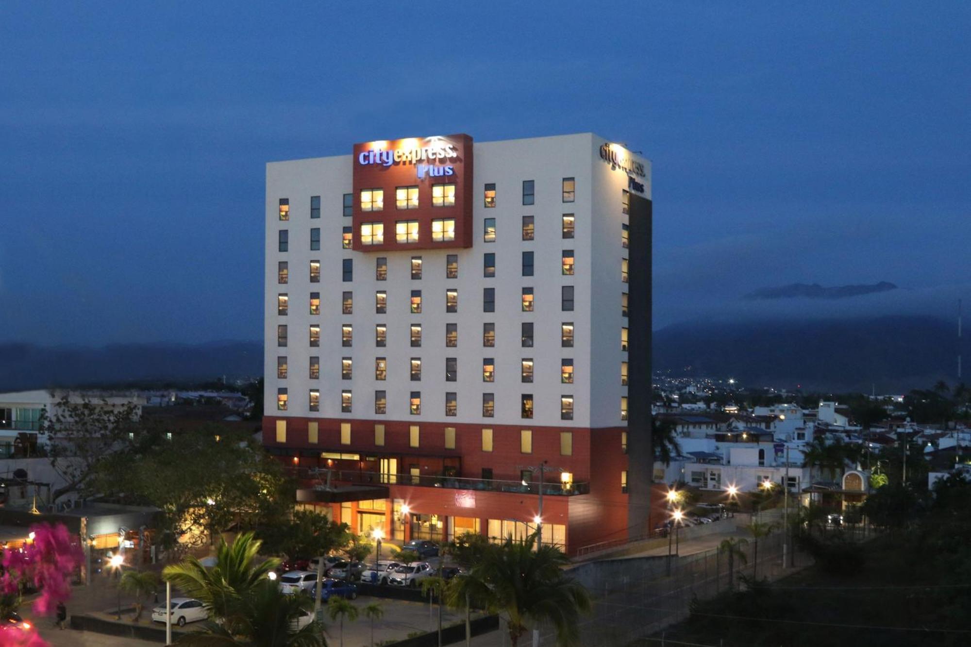 City Express Plus By Marriott Puerto Vallarta Ngoại thất bức ảnh